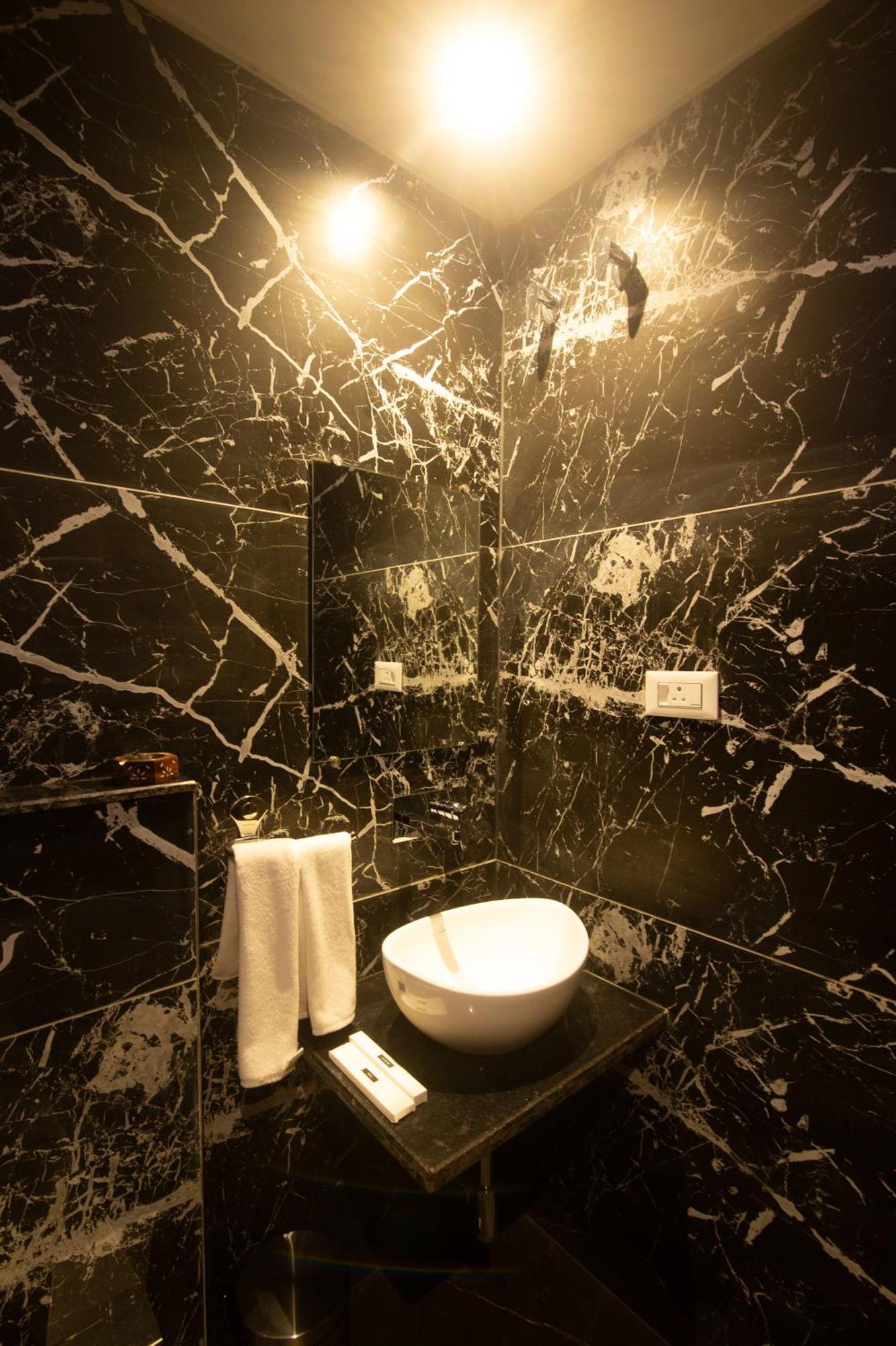 Hotel Palace View Murshidabad المظهر الخارجي الصورة